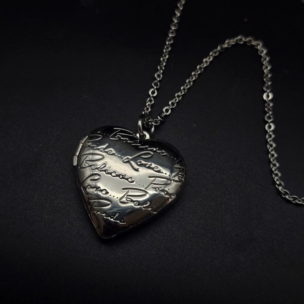 Josten's Silver Tone Heart Locket Pendant Necklace Silver Tone Believe Love